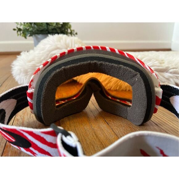 Oakley Shaun White Splice Goggles White / Red Frame w/ Persimmon Lens XS O-Frame - Picture 4 of 6